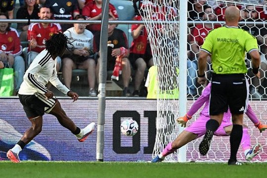 Chấm điểm Manchester United thua 2-4 AC Milan: Patrick Dorgu rực rỡ, Luke Shaw chạm đáy