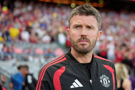 Man Utd thua ngược AC Milan 2-4: HLV Michael Carrick thẳng thắn nhận lỗi trước mùa giải mới