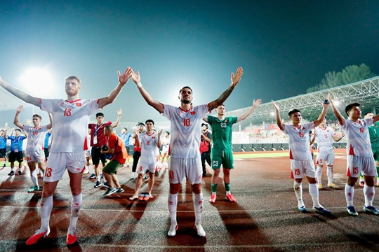 Tuyển Việt Nam thắng Malaysia 2-0: Triết lý thực dụng và ADN chiến thắng thời HLV Kim Sang-sik