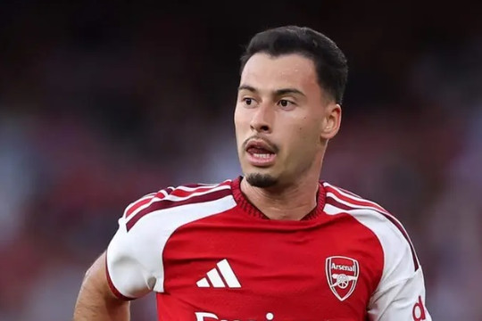 Arsenal và bài toán bán cầu thủ hè 2026: Tương lai Martinelli cùng dàn sao Hale End