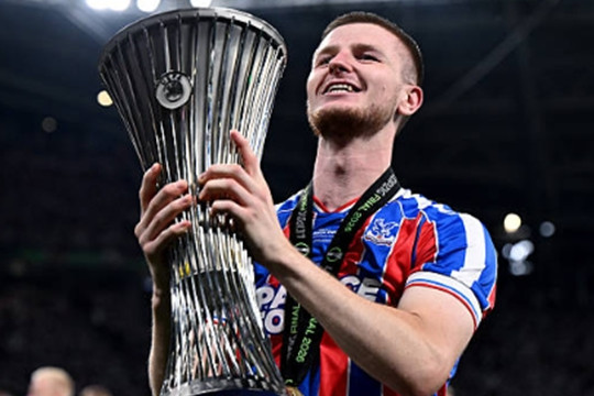 Manchester United quyết chi 80 triệu bảng chiêu mộ Adam Wharton nhằm hoàn thiện tuyến giữa