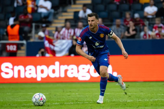 Chiến thuật truyền thông của Carrick gây tác dụng ngược với Mason Mount tại Manchester United