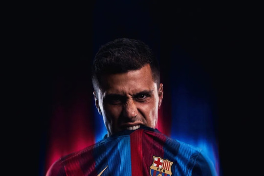 Barcelona chính thức công bố bản hợp đồng bom tấn Rodri từ Man City giá 65,4 triệu bảng