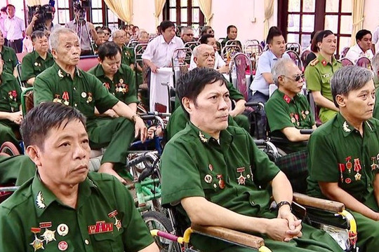 Tăng trợ cấp người có công, thêm nhiều chính sách hỗ trợ tìm mộ liệt sĩ
