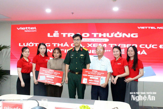 Viettel Nghệ An trao iPhone 17 cùng loạt giải thưởng giá trị cho khách hàng may mắn