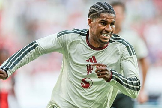 Patrice Evra khuyên Rashford trút bỏ áp lực để bùng nổ dưới thời Carrick tại Man United