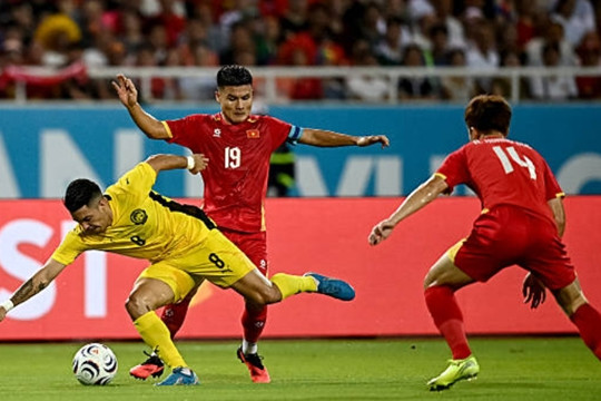 Đấu Thái Lan ở chung kết ASEAN Cup, HLV Kim Sang-sik tung bài tủ gì tại Rajamangala?