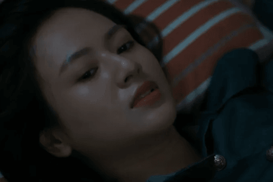 Diễn biến Lửa trắng tập 19: Mai rơi vào bẫy của Lan, Lão Công tẩu thoát khỏi viện rồi bị bắt