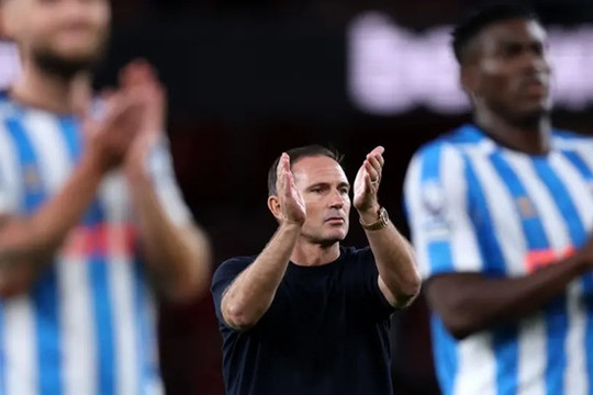 Coventry City thua trắng Arsenal 0-3 trong ngày tái xuất giải Ngoại hạng Anh sau 25 năm