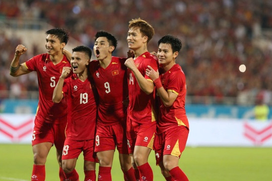 HLV Kim Sang-sik tính toán đội hình tuyển Việt Nam đại chiến Thái Lan tại ASEAN Cup 2026