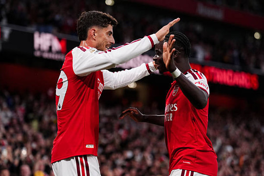 Arsenal thị uy sức mạnh với chiến thắng 3-0 trước Coventry City ngày mở màn Ngoại hạng Anh
