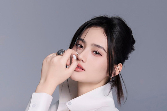 Hoa hậu Ý Nhi vắng mặt tại Miss World tổ chức ở Việt Nam do bận hoàn thành việc học ở Úc