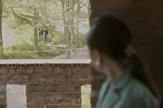 Phim Lửa trắng tập 20: Tân lộ mặt làm nội gián của Santana, Mai trốn chạy bị Lan chặn bắt