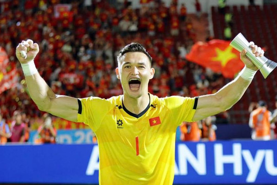 Thủ môn Patrik Lê Giang tỏa sáng rực rỡ giúp tuyển Việt Nam thắng Thái Lan 2-0 ở chung kết