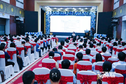 Nghệ An: Gần 440 cán bộ cấp ủy tham gia tập huấn nghiệp vụ văn phòng