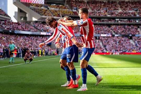 Atletico Madrid hòa kịch tính 2-2 trước Villarreal trong thế thiếu người tại vòng 2 La Liga
