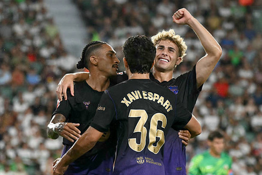 Barcelona đại thắng Elche 5-0 tại La Liga: Dấu ấn chiến thuật đỉnh cao của Hansi Flick