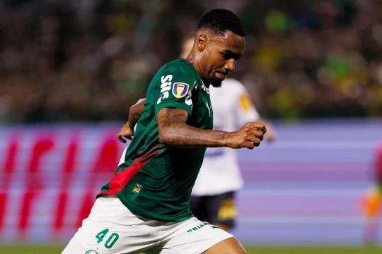 Man City đạt thỏa thuận 37,5 triệu euro mua Allan Elias để thay Savinho ở hành lang cánh