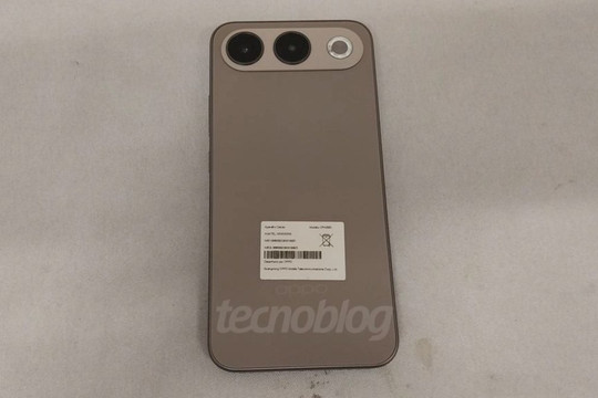 OPPO A7 Pro lộ diện với viên pin khủng 8.000 mAh cùng sạc nhanh 45W qua chứng nhận quốc tế