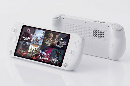 Lenovo Legion C700: máy chơi game đám mây Android 120Hz nhẹ 556g, giá 8,54 triệu đồng