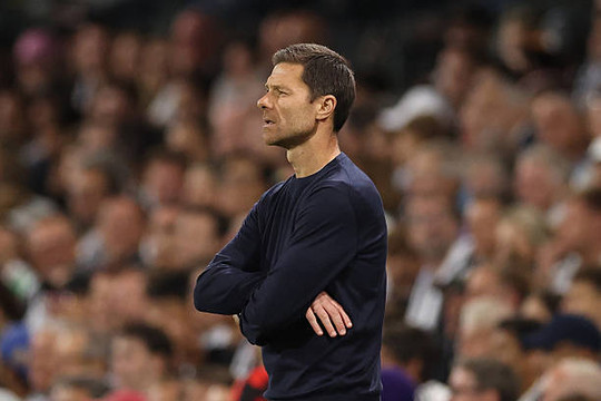 Louis Saha chỉ ra bài toán tuyến giữa để Chelsea của Xabi Alonso vô địch Ngoại hạng Anh