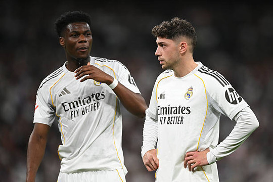 Aurelien Tchouameni tái xuất đẩy Federico Valverde vào thế khó ở tuyến giữa Real Madrid