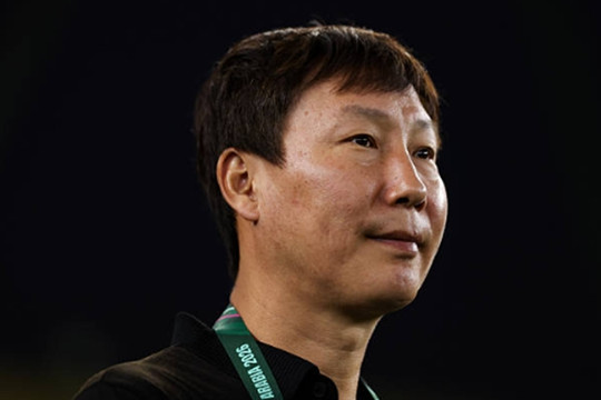 Nghệ thuật xoay tua của HLV Kim Sang-sik khiến tuyển Thái Lan bối rối ở chung kết ASEAN Cup