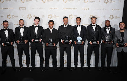 Arsenal áp đảo đội hình tiêu biểu Ngoại hạng Anh 2026: Bruno Fernandes phá kỷ lục kiến tạo
