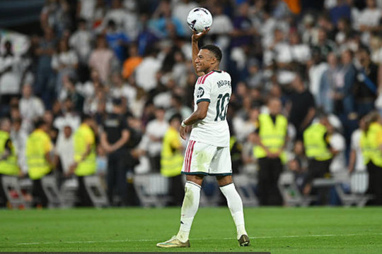 Chấm điểm Real Madrid thắng 4-1 Real Sociedad: Mbappe lập hat-trick, Carreras gây thất vọng
