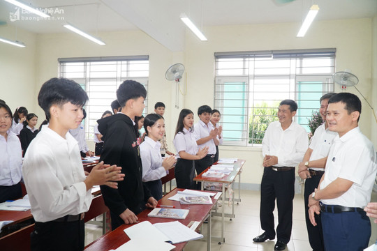 Nghệ An tuyển sinh, hỗ trợ đào tạo 305 cán bộ, sinh viên Lào trong năm học 2026-2027