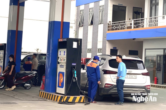 Nghệ An thực hiện các giải pháp bảo đảm cung ứng đủ xăng dầu cho sản xuất, kinh doanh và tiêu dùng