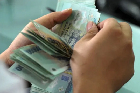 Chậm trả lương cho nhân viên có thể bị phạt đến 100 triệu đồng, cộng tiền lãi