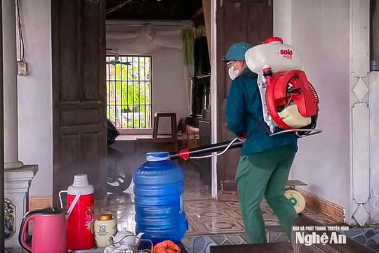 Triển khai đồng bộ các biện pháp, quyết liệt dập tắt ổ dịch sốt xuất huyết tại xã Quỳnh Anh