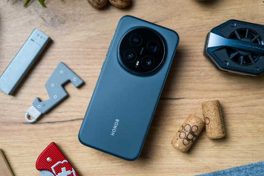 HONOR Magic 9 Pro lộ diện: Đột phá camera selfie vuông 1:1 và cụm camera sau 200MP ARRI