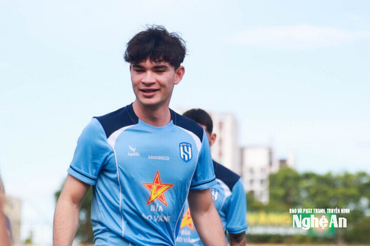 Roberto Cittadini - làn gió mới ở hàng thủ Sông Lam Nghệ An