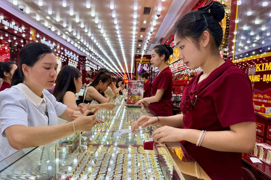 Giá vàng chiều nay 4/9/2026: Bảng giá vàng miếng, vàng nhẫn 9999 và vàng quốc tế