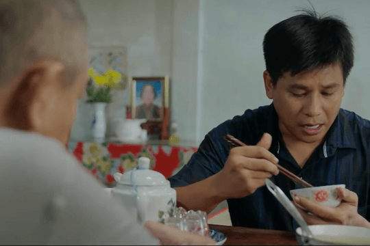 Diễn biến phim Phù Sa tập 10: Chơn nổi cơn ghen khi thấy Phù Sa thân mật bên cạnh Nghiệm
