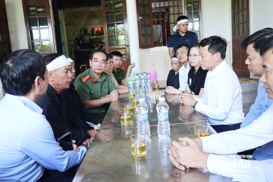 Phó Chủ tịch UBND tỉnh thăm, động viên gia đình các nạn nhân vụ án tại Đồng Nai