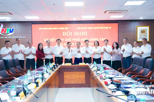 Ký kết phối hợp tăng cường tuyên truyền hoạt động của cơ quan dân cử