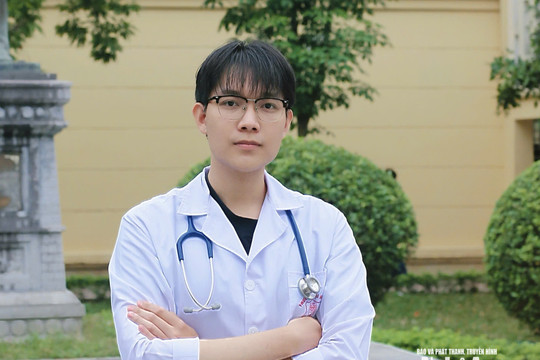 Từ Á khoa khối B đến Thủ khoa kỳ thi "khốc liệt nhất" Đại học Y Hà Nội của nam sinh Nghệ An