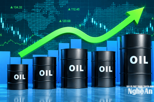 Giá dầu vượt 100 USD/thùng, cổ phiếu dầu khí hưởng lợi
