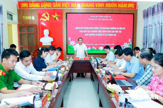 Phó Chủ tịch Thường trực HĐND tỉnh làm việc với Ban Thường vụ Đảng ủy xã Trung Lộc