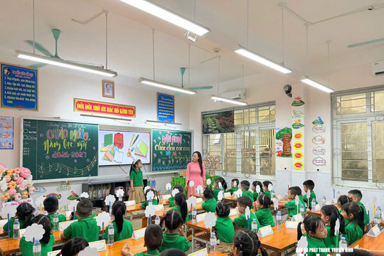 Sau sắp xếp: Cán bộ, giáo viên thích ứng với phương thức quản lý mới