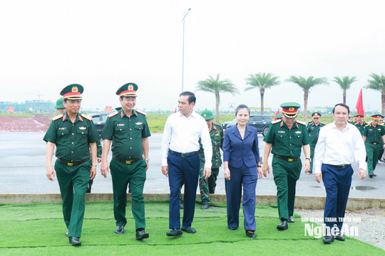 Phó Tổng Tham mưu trưởng QĐND Việt Nam kiểm tra phương án thực binh 'Vòm phòng không bền vững' tại Nghệ An
