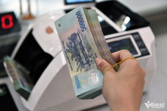 Vụ nợ thẻ tín dụng hạn mức 30 triệu đồng: Tòa bác yêu cầu đòi hơn 60 triệu của ngân hàng