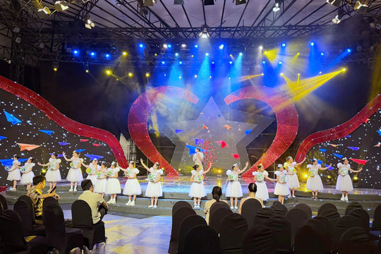Gala kỷ niệm 18 năm Trái tim cho em: Thắp sáng ước mơ cho trẻ em phát sóng trực tiếp trên VTV1