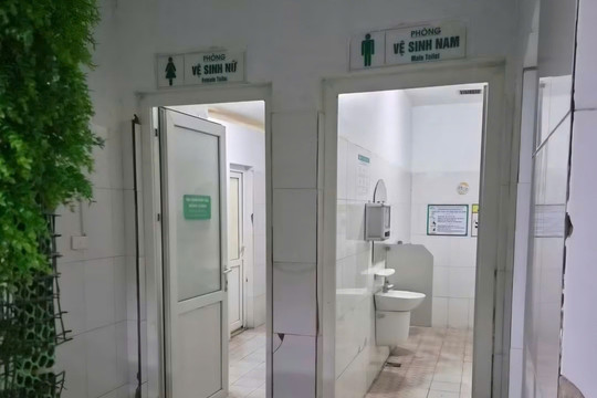 Nhà vệ sinh ở bệnh viện: Chuyện nhỏ, vấn đề không nhỏ