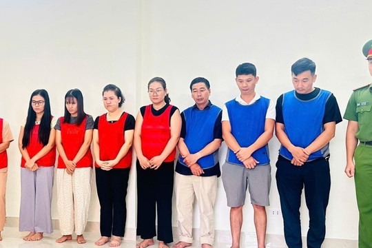 Triệt phá đường dây sản xuất 1.000 tấn thuốc An Cung giả, công an công bố hình ảnh