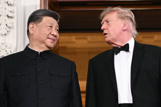 Thượng đỉnh Mỹ - Trung: Ông Tập đặt 'lằn ranh đỏ' với Mỹ bất chấp màn đón tiếp trọng thị