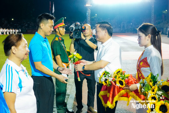 Điểm tin hoạt động của Thường trực Tỉnh ủy tuần 21-26/9